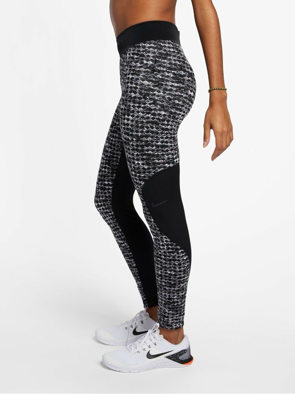Nike Black & Gray Patterned High-Rise Leggings